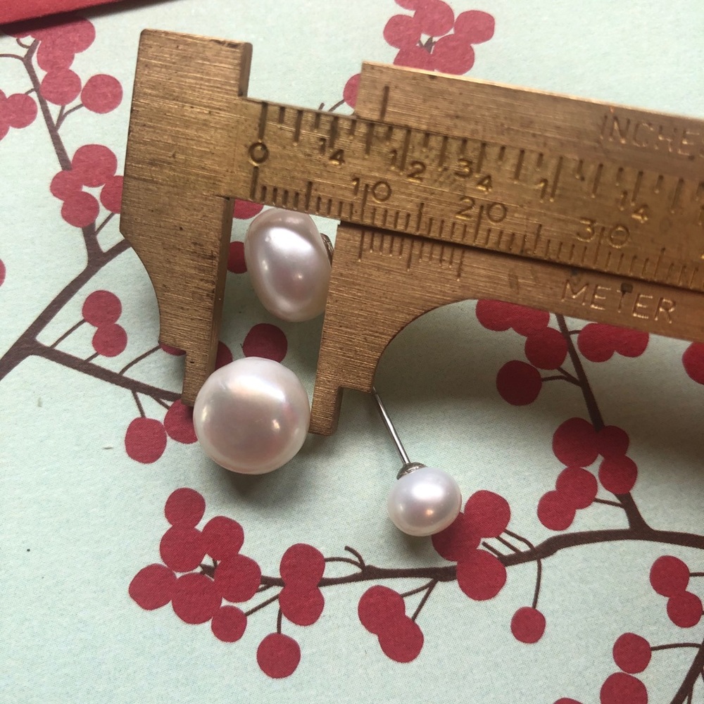 Freshwater button pearl earrings - Picture 4 of 6